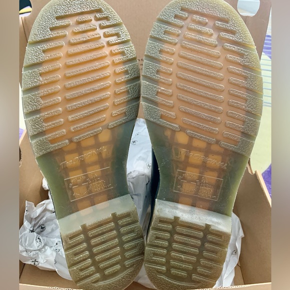 Dr Martens Chelsea Boots 2976 - Picture 3 of 5